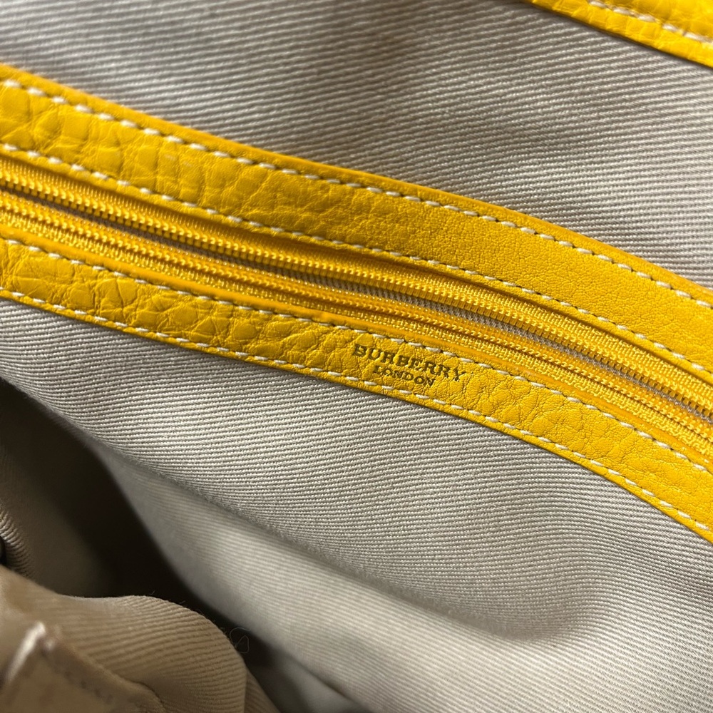 Burberry nova check Victoria shoulder bag nwt - Picture 7 of 7